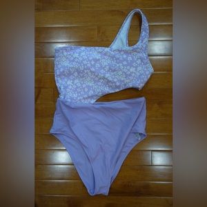 NWT Aerie One Piece Bathing Suit with Cut Out - Medium